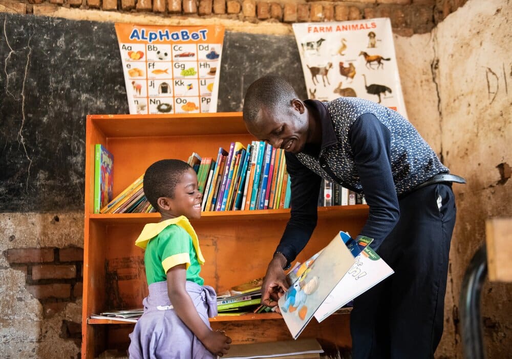 A young reader in the school library